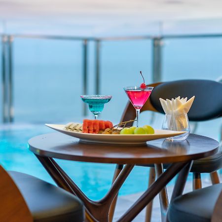 Grand Gold Beach Hotel & Spa Дананг Экстерьер фото