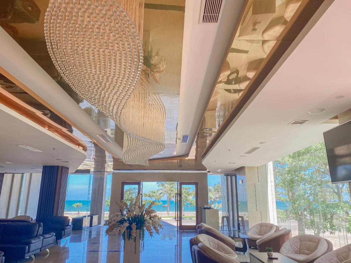 Grand Gold Beach Hotel & Spa Дананг Экстерьер фото