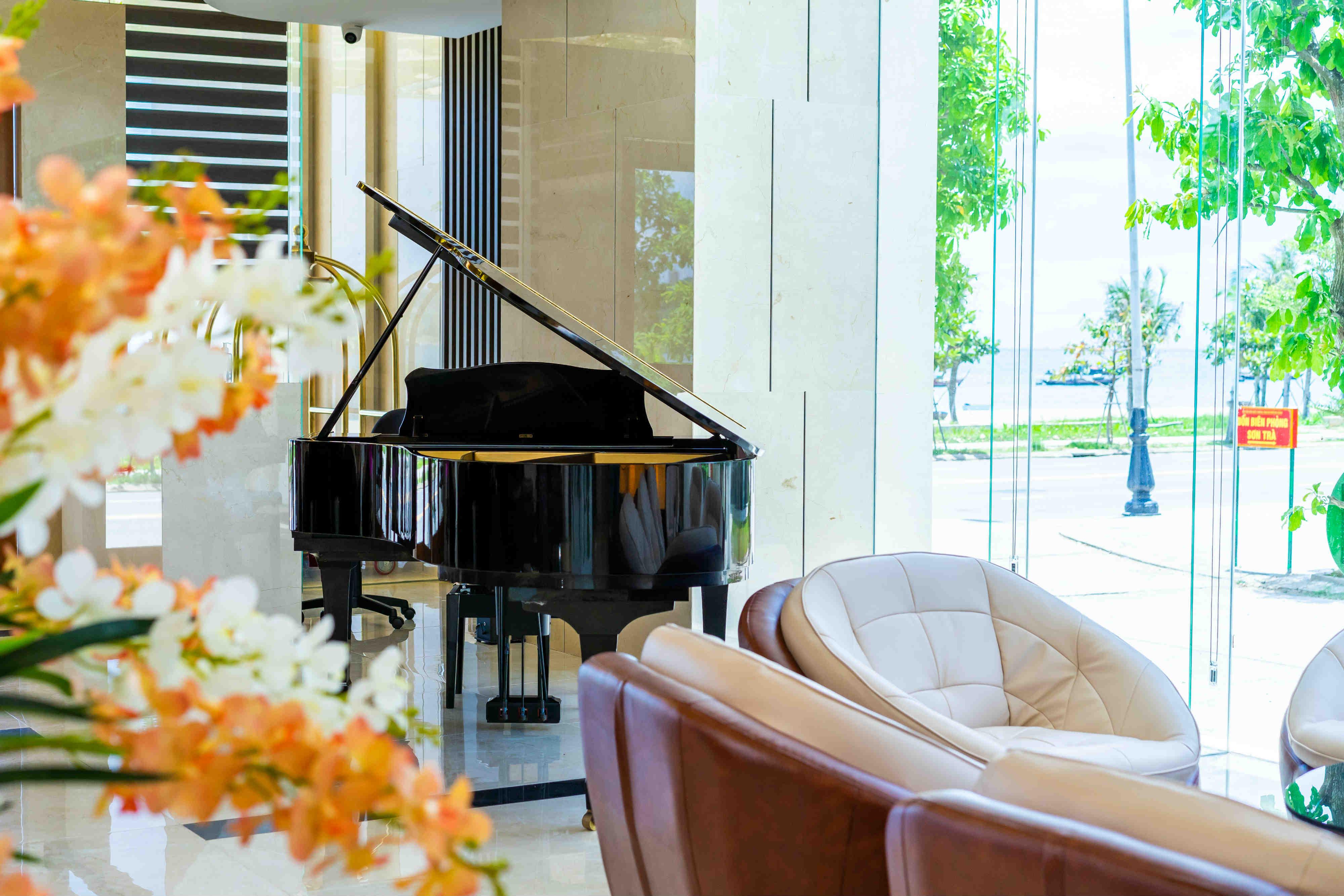 Grand Gold Beach Hotel & Spa Дананг Экстерьер фото