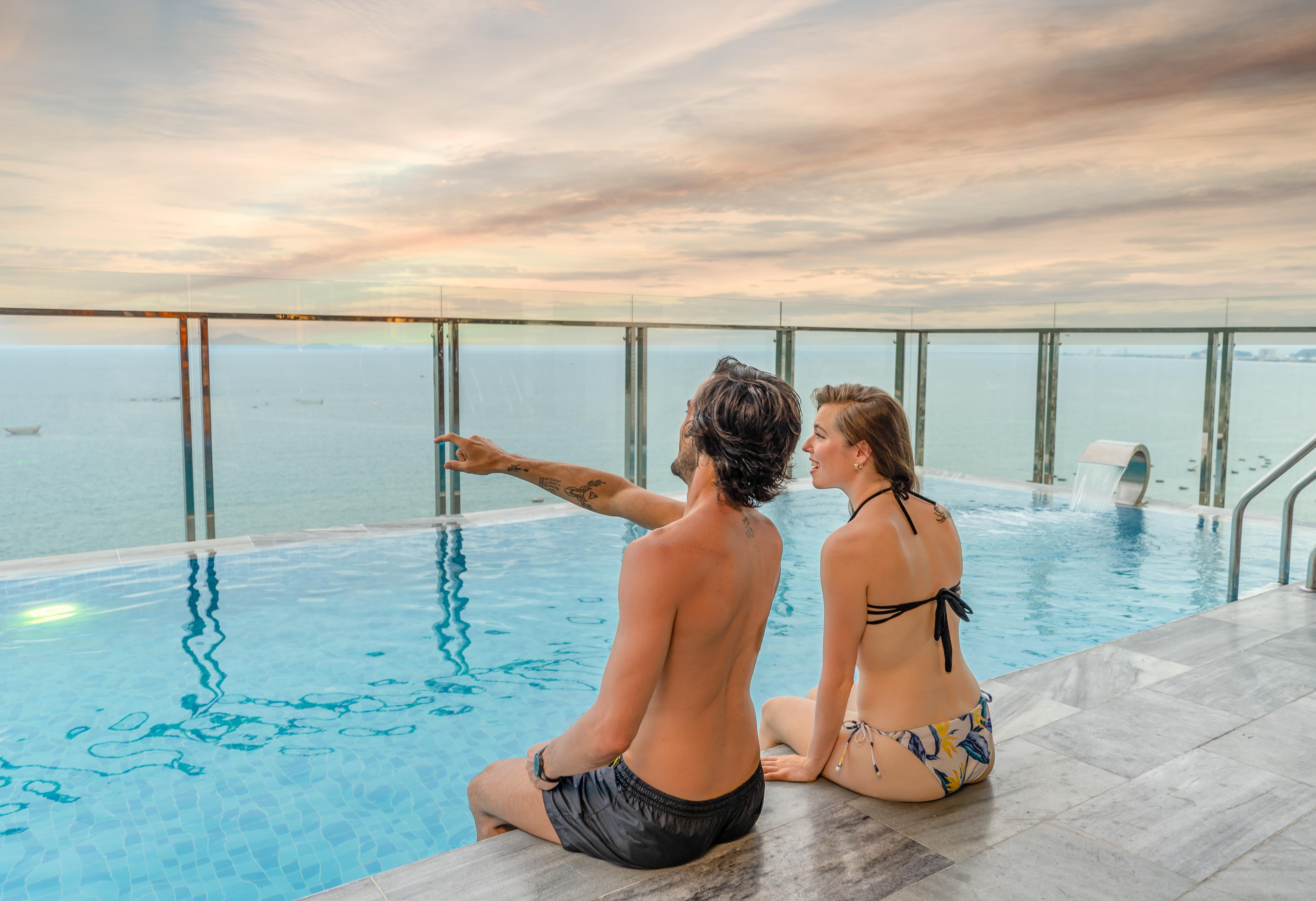 Grand Gold Beach Hotel & Spa Дананг Экстерьер фото